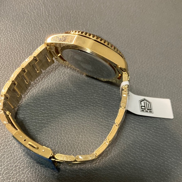 Montres Prestige Men's Watch - 42mm, Gold (MPW-0085) - Picture 4 of 7